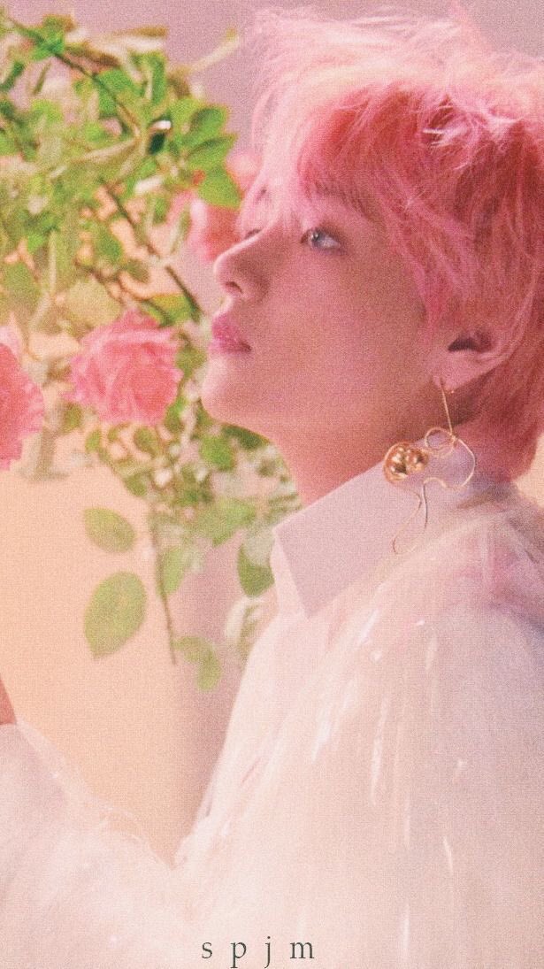 taehyung being ethereal beautiful, a thread: