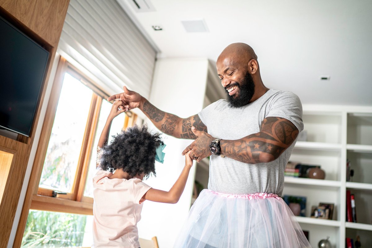 first5monterey's tweet photo. #ShelterInPlay Now more than ever, it's important to encourage your child to move more! Exercise scientists and coaches offer tips on getting children to be more active. Read more via @nytimes here: https://t.co/FlPYTKx1oV
#TalkReadSingPlay #MoveMore #HealthyHabits https://t.co/leUrOkz9QE