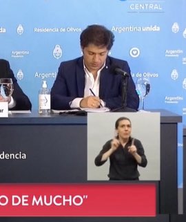 yanndn1's tweet photo. Que estará dibujando Axel? https://t.co/ejZgoEgUE7