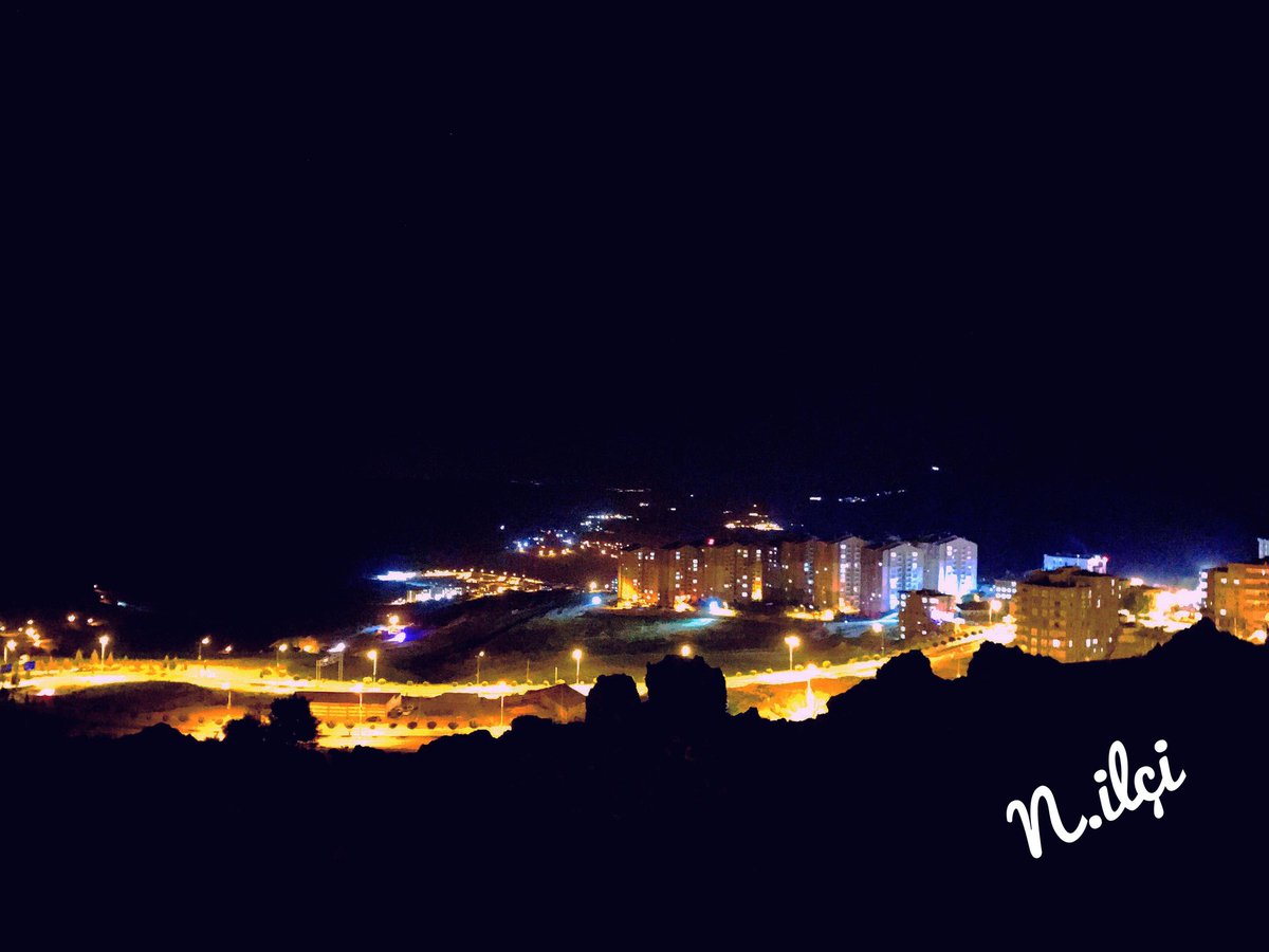 Bakma öyle karanlık olduğuna, her sokağı aydınlığa çıkar memleketimin..!
#Şırnak