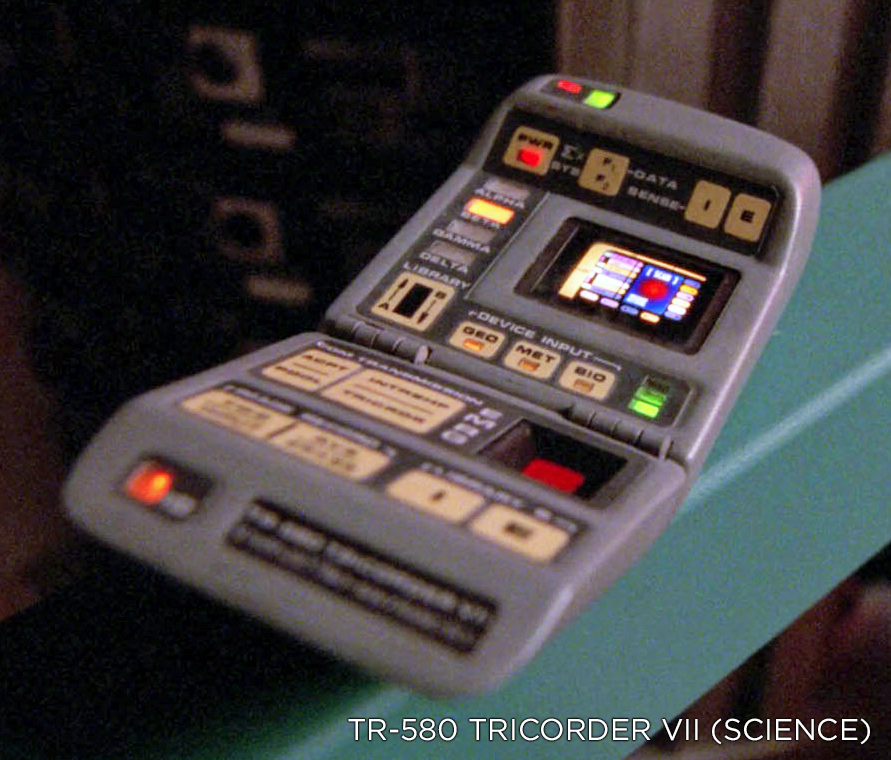 Did you know that the early  #StarTrek TNG "Mark VI" tricorder props, used in the first two seasons, had mechanical latches to keep the lower door shut?These were removed with the "Mark VII" versions introduced in TNG's third season.