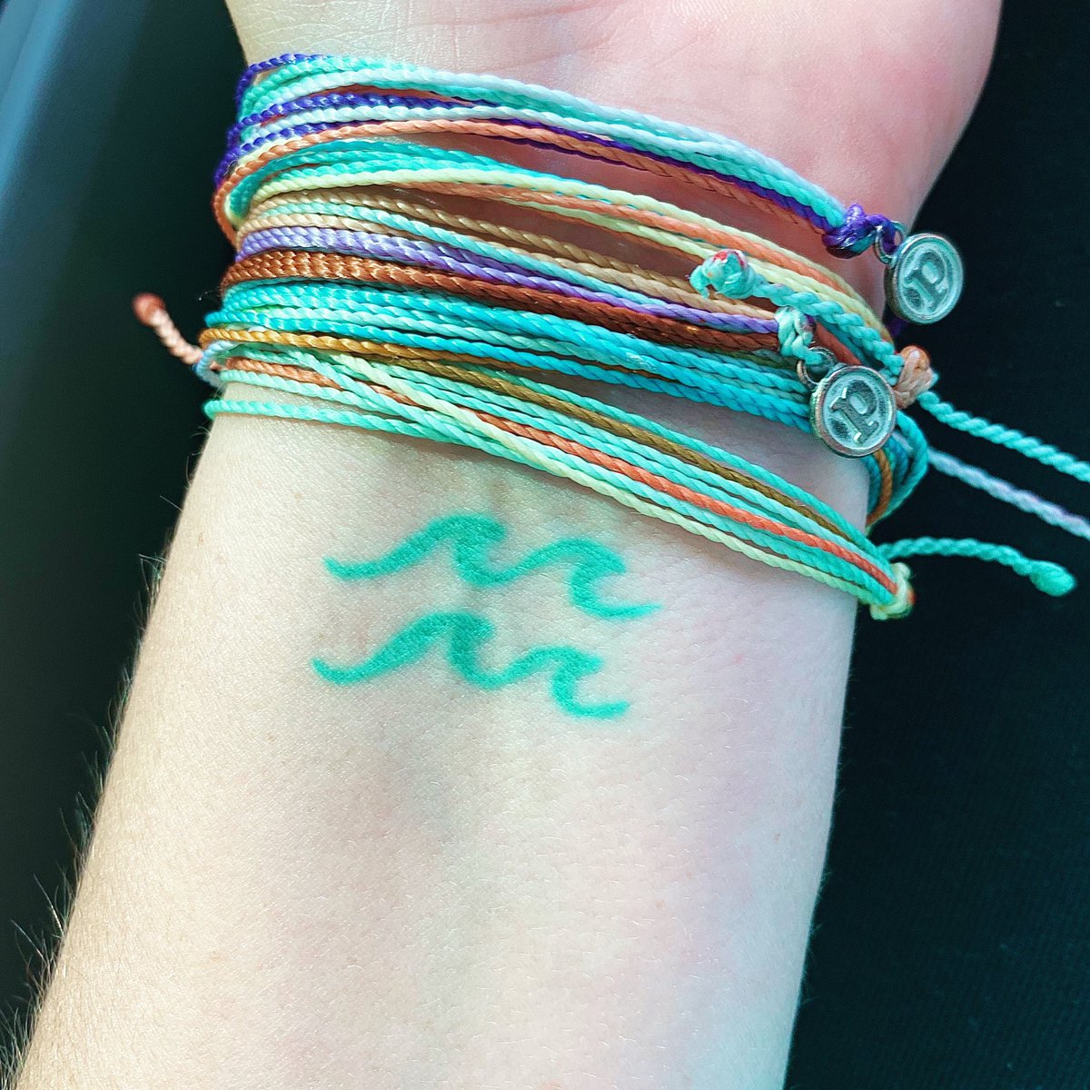 FANYlovesyouuuu's tweet photo. https://t.co/jwVJ0144hs 

20% Off PuraVida Bracelets https://t.co/IkDyYlPDC8