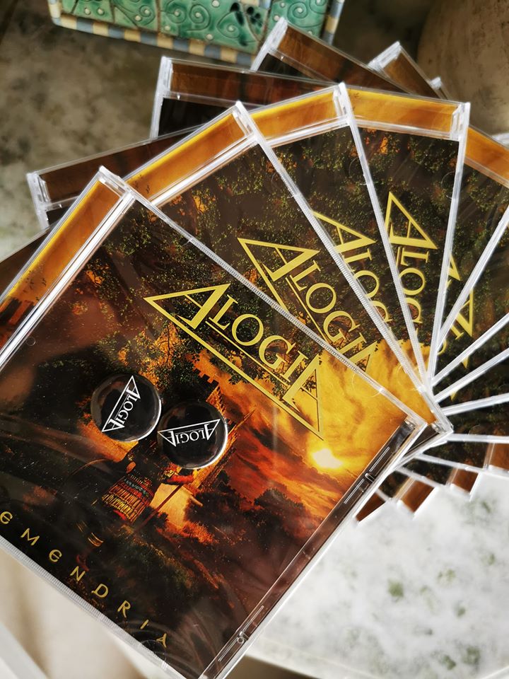 AlogiA_Band's tweet photo. #New #AlogiA #Album "#Semendria" is out now!
Via @RecordsElevate
featuring #TimRipperOwerns, #MarkBoals, #FabioLione https://t.co/LJBbt7GN7G