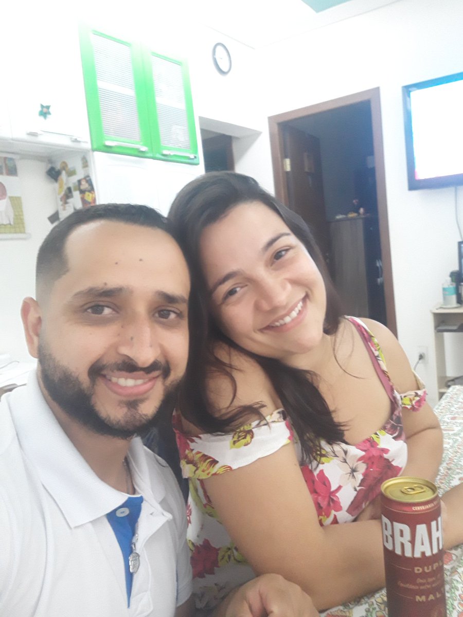 glauberyurif's tweet photo. @edsonhudson Há 15 anos atrás namorei uma garota ...  tivemos histórias diferentes....  porém esse ano nos reencontramos e vamos casar... 
Vocês são nossas  inspiração....  estamos acompanhando vocês em tudo...
E todas as lives curtimos muito vocês....
Te amamos demais https://t.co/Mjd7XXCvPU