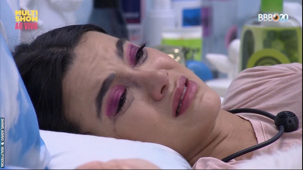ProjetoSeSBR's tweet image. #ColeguinhasBrahmaLive

SIMONE CANTANDO CHORAM AS ROSAS: A

EU: