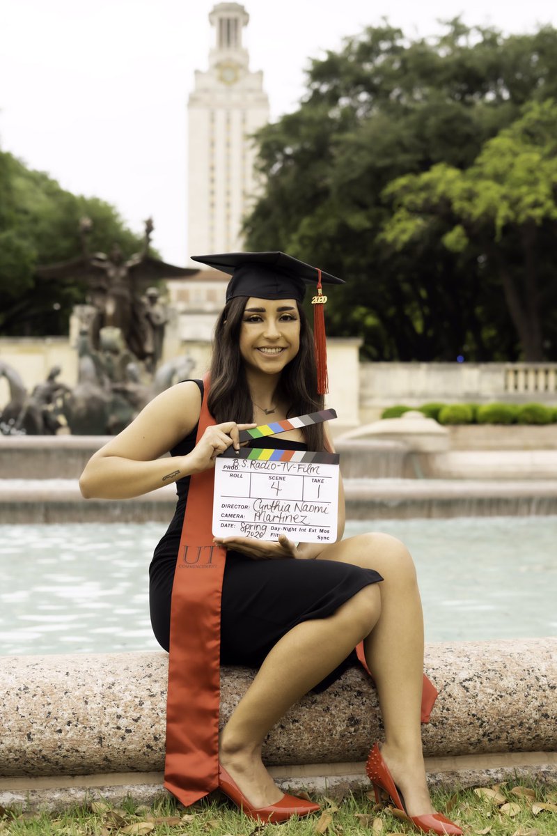 _dumpsterwitch's tweet image. B.S. Radio-TV-Film🎬
B.S. Advertising🤘
🎓
First-Generation💫
Moody Dean’s Scholar
Presidential Scholar
Studied Abroad in Costa Rica🦋
Set an RTF studio on fire🔥

That’s a wrap, babyyyy✨
#UTGrad20 #UTFirstGenGrad