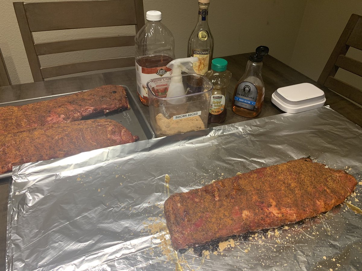 DanSalas19's tweet photo. Finished product of my two racks of St. Louis Style &amp; one rack of Back Loin Ribs cooked 3️⃣-2️⃣-1️⃣ style with a Tequila Agave based flavor🇲🇽🐖👌🏽⠀⠀⠀⠀⠀⠀
#LG900 #StayInGrillOut  #QuarantineGrillAndChill https://t.co/ueuZ4xKBG1