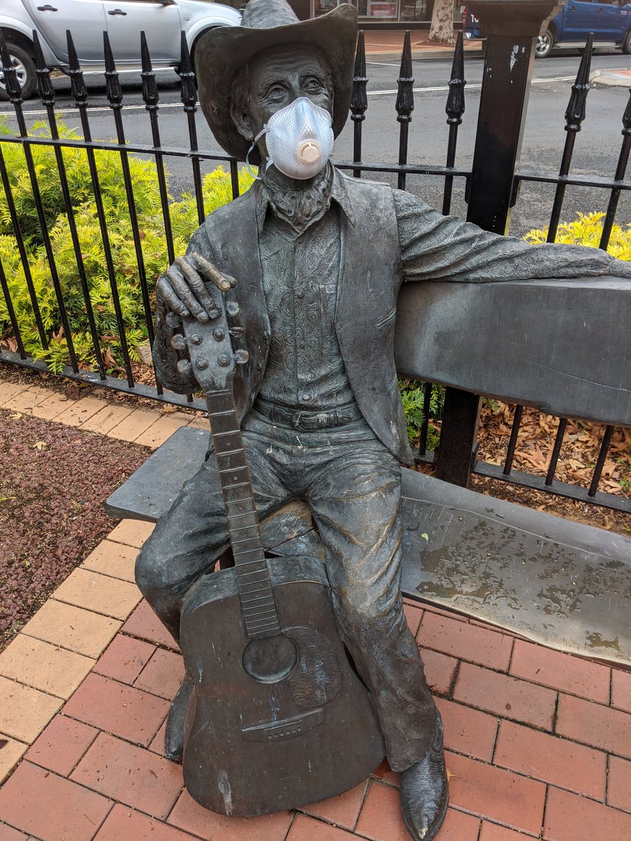 Smokey is not taking any chances either! #Covid19 #CoronaVirus #SmokeyDawson #Tamworth