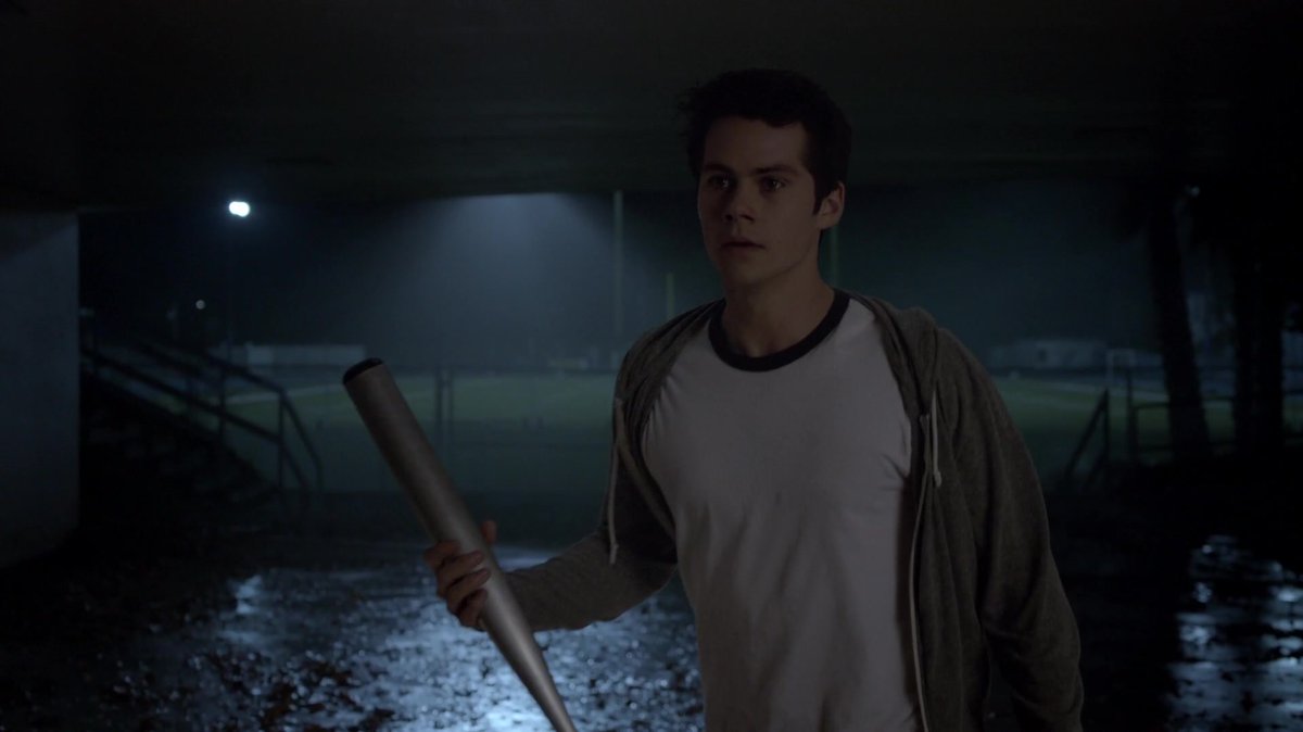         4×02 "You seriously need to find  something better than a       baseball bat."   