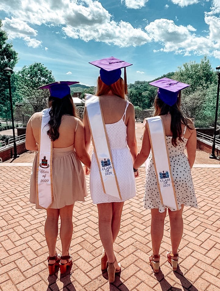 CPC__WCU's tweet image. Congratulations class of 2020! You all worked so hard for this moment and never forget you are forever recognized and loved! We cannot wait to see all the amazing things you all do soon!!🎓