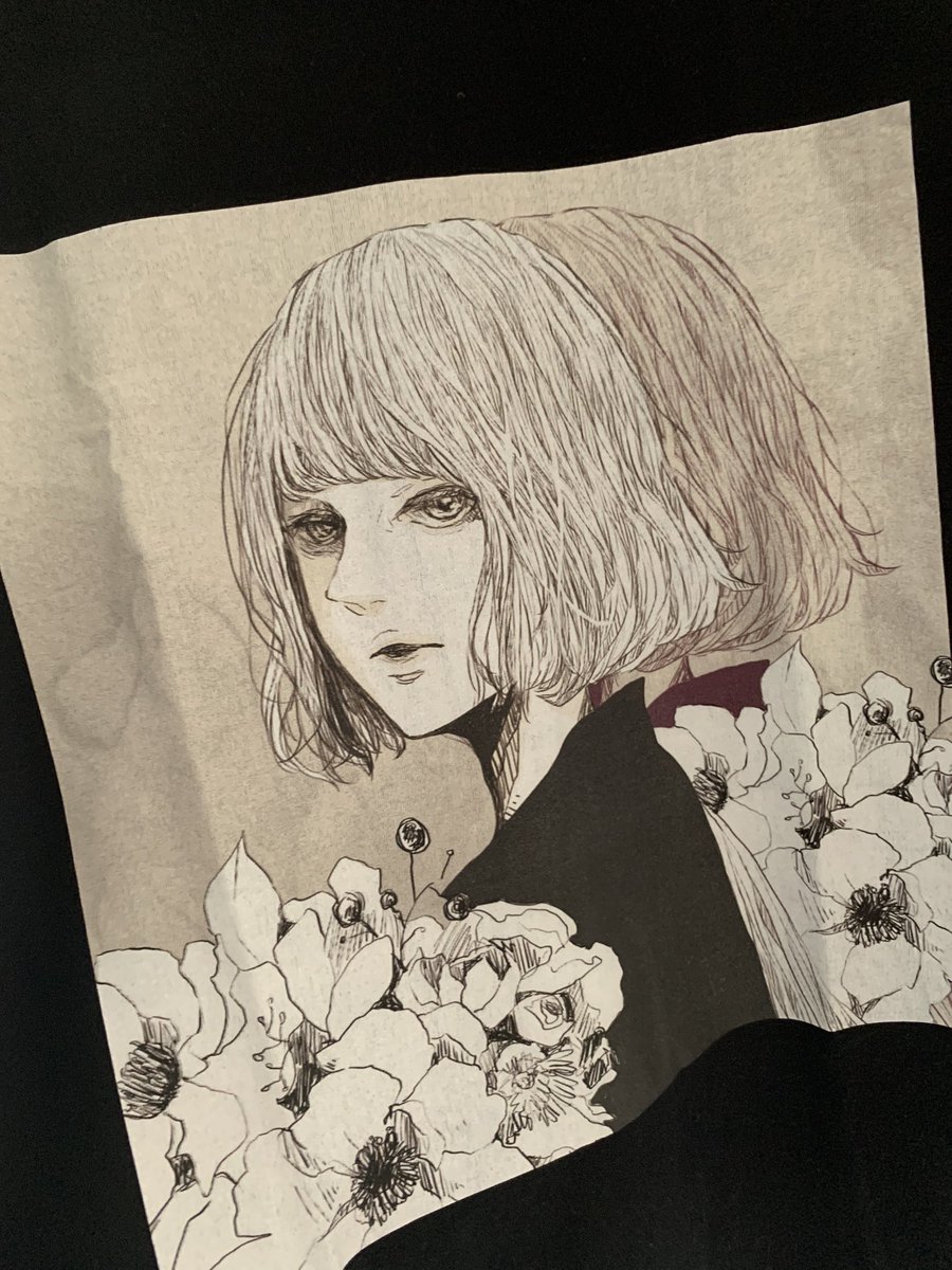 「Tシャツ試しに創ってみた。今日届いた。

#おうち時間
#Tシャツ
#イラスト 」|西 ✂︎のイラスト