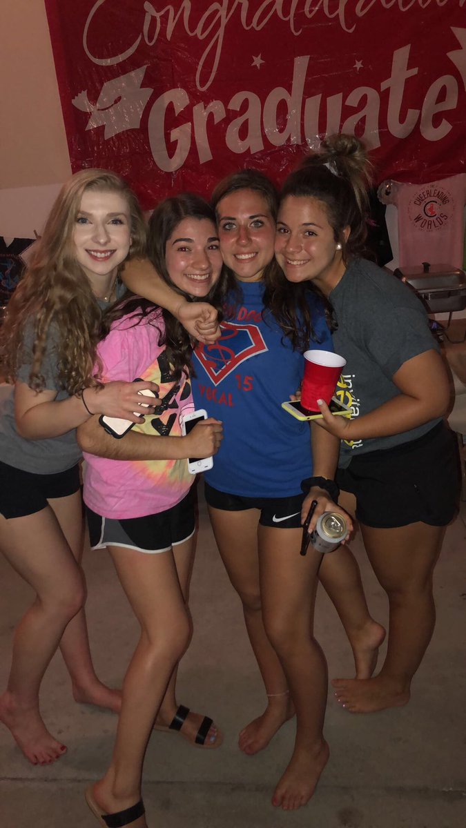 juliawiltt's tweet photo. happy birthday val🤍 im going to miss basing with you :( hope you made the most out of your day!! love &amp; miss you🤍 @valtersigni https://t.co/oQyF2HmTjF