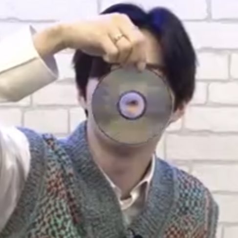 imkpoper97's tweet photo. پسر کو ندارد نشان از مادر؟؟!!!
*_*
#1DaysToDelight #DelightIsComing #첸_보고싶어_응원해 #EXO @weareoneEXO @exoonearewe @B_hundred_Hyun @layzhang https://t.co/UXQsePD7yk