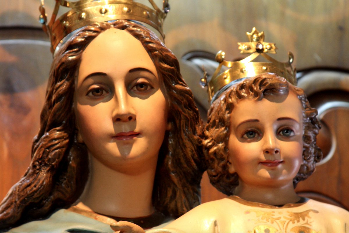 FrasesDonBosco's tweet photo. Ella lo ha hecho todo. #DonBosco 

#MaríaAuxiliadora https://t.co/pkXPMOlYJt
