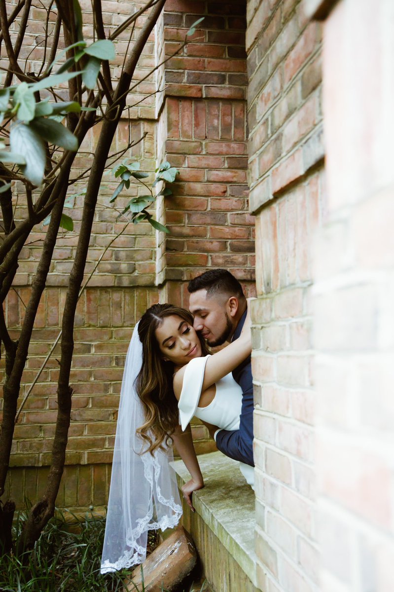 ROBCV_'s tweet photo. My first wedding gig was a success 🥺 https://t.co/iXMqnXkGFQ