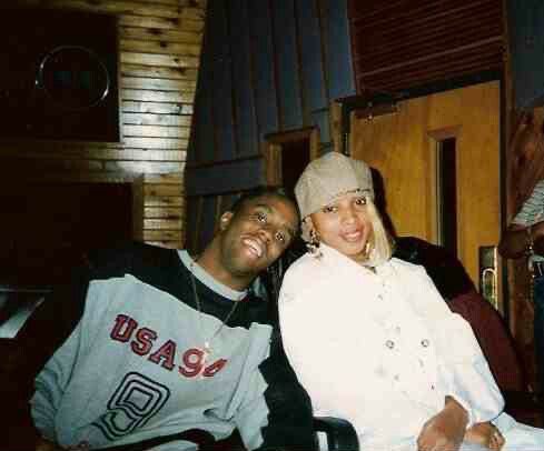1992-94: Mary was managed by Diddy, and they were inseparable. Kim was Biggie’s girlfriend.