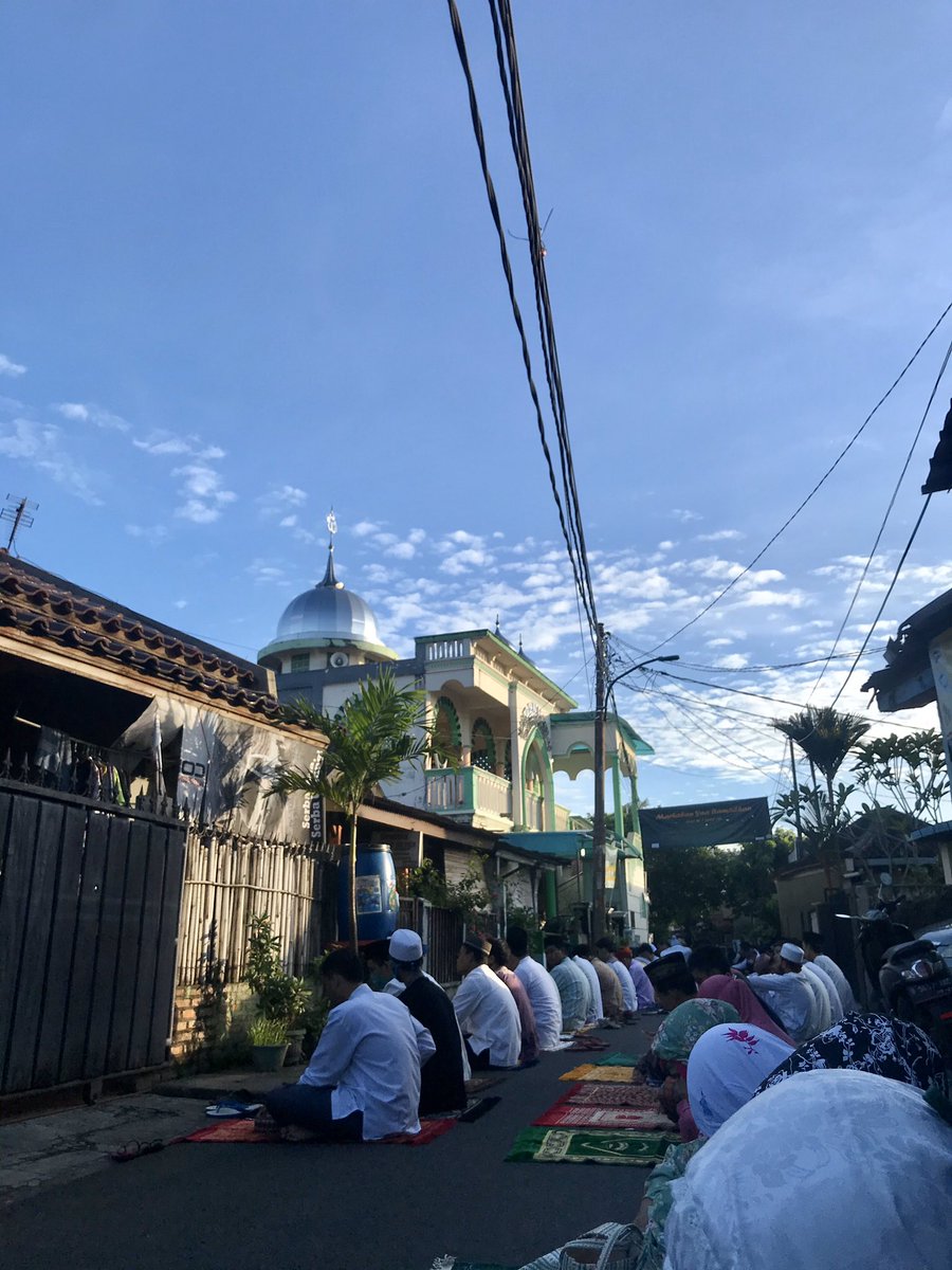 MutiaWidiana's tweet photo. Happy eid mubarak 1441H
#Eidmubarak 
#Idulfitri https://t.co/lcYIaT9ZJ6