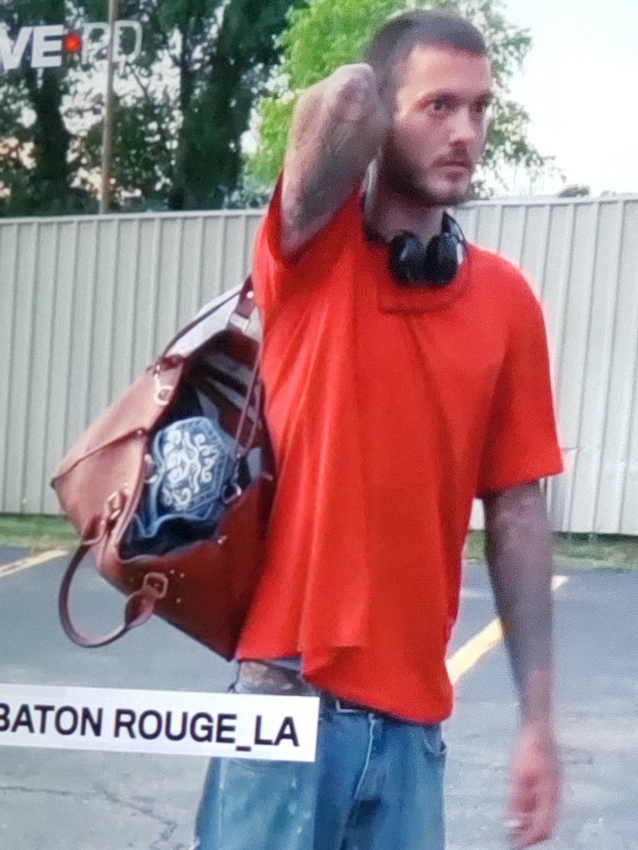 LivePDwithSB's tweet photo. "it's not my pants!" 
He probably goes by "Bell Bottom"
@OfficialLivePD @LivePdFans #LivePDNation #LivePD https://t.co/drwu88ruX6