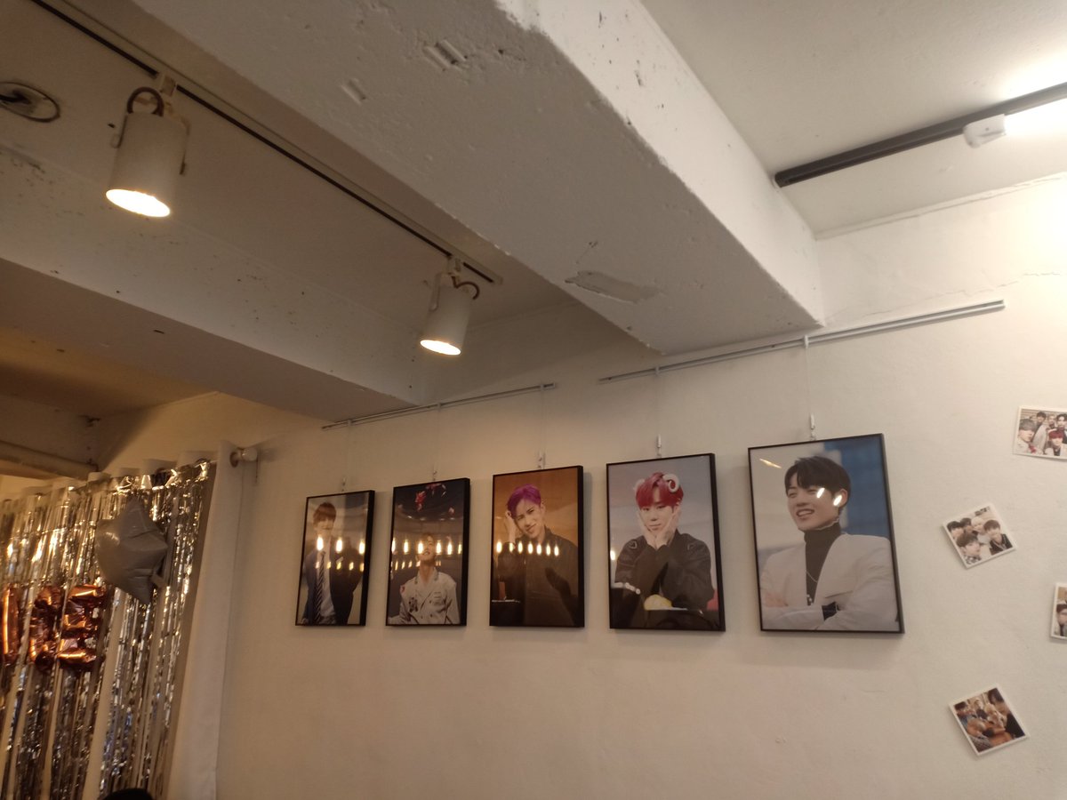 likechan97's tweet photo. 로스터 제임스⭐
이쁘게 준비해주셔서 감사합니다. 핀버튼 넘 귀엽고 컵홀더도 귀여웡요
#에이스 #에이스데뷔3주년 #에이스함께_꽃길만_걷자 #ACE #3YEARSWITHACE @nebulens https://t.co/e01kghjTw6