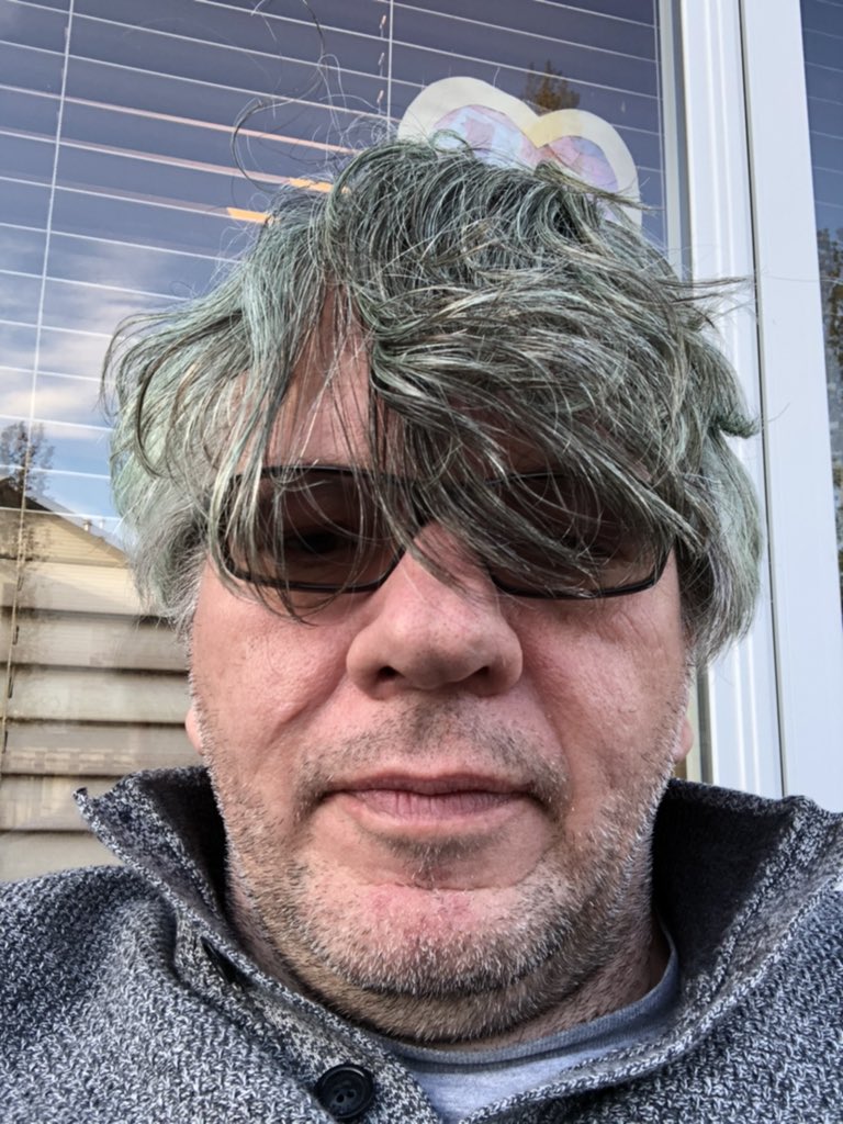 newmusicmichael's tweet photo. Might be overdue for a haircut. Oh well. https://t.co/mh1buTkeRL