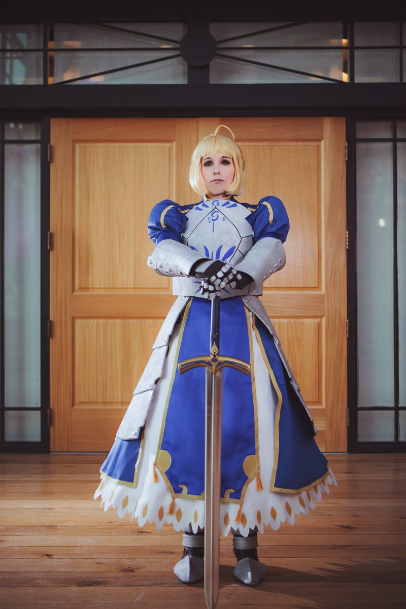 7. The white of Saber's dress is horribly uneven. My circle skirt got botched somewhere along the way I didn't notice until all the designs were on and I was not doing it again. I had to adjust the rest of the costume to make the higher skirt side not as noticeable (Vicissijuice)