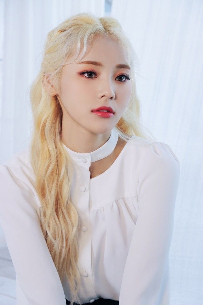 jinsoul - loona convinced jane is secretly an orbit and just isnt telling me