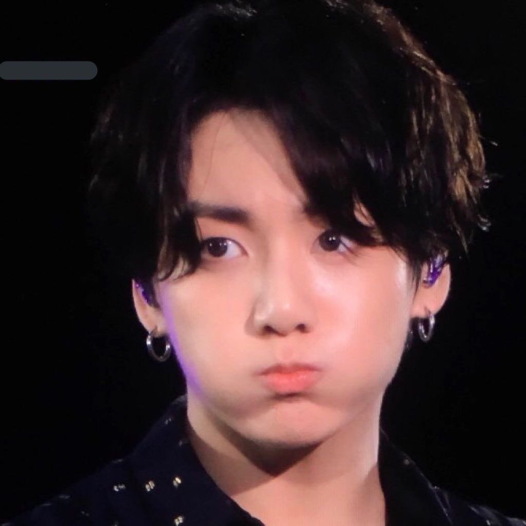 Tiny koo pics accompanied with wholesome heart memes a thread-
