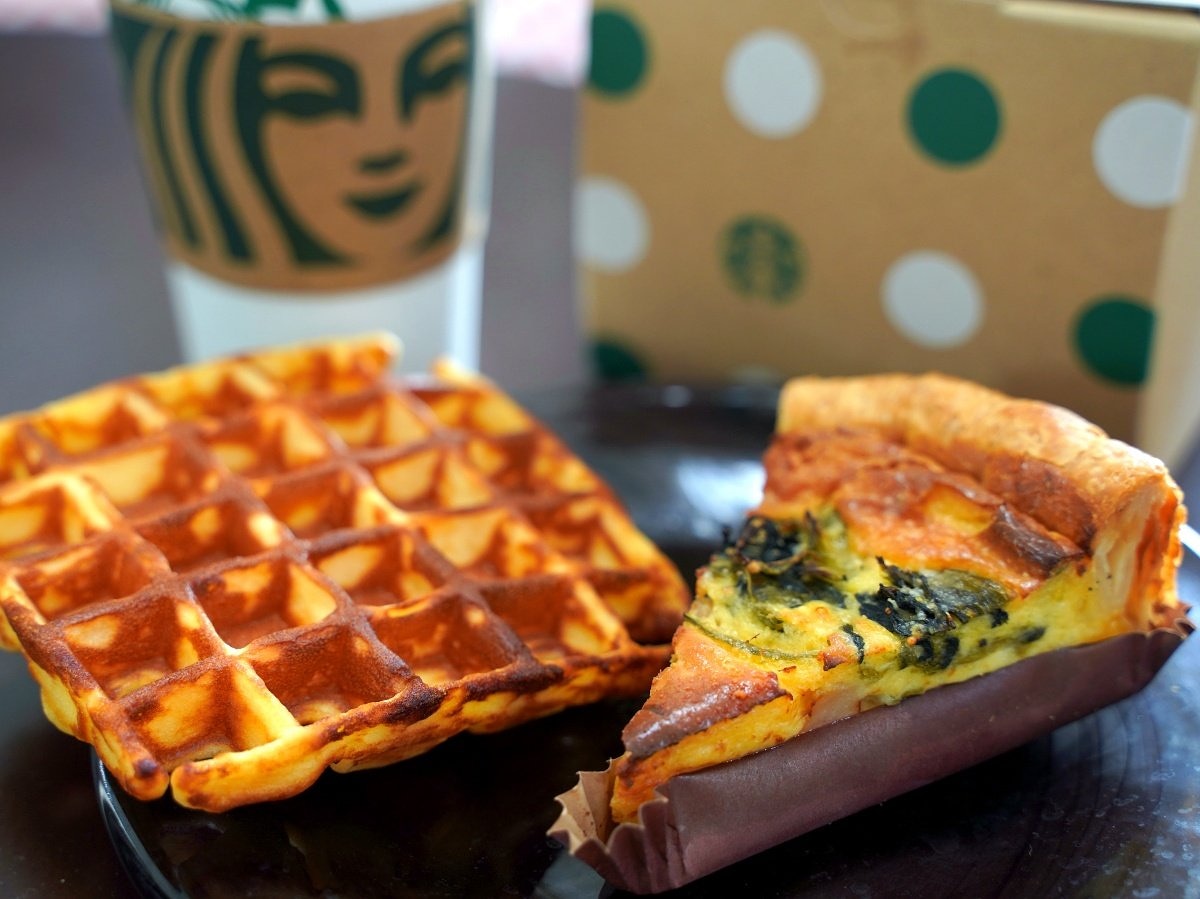 Uzivatel ミワ Na Twitteru 久々のスタバ 開店と同時に行って来ました スタバ Starbucks Starbuckscoffee キッシュ アメリカンワッフル 体が欲しがるハイカロリー