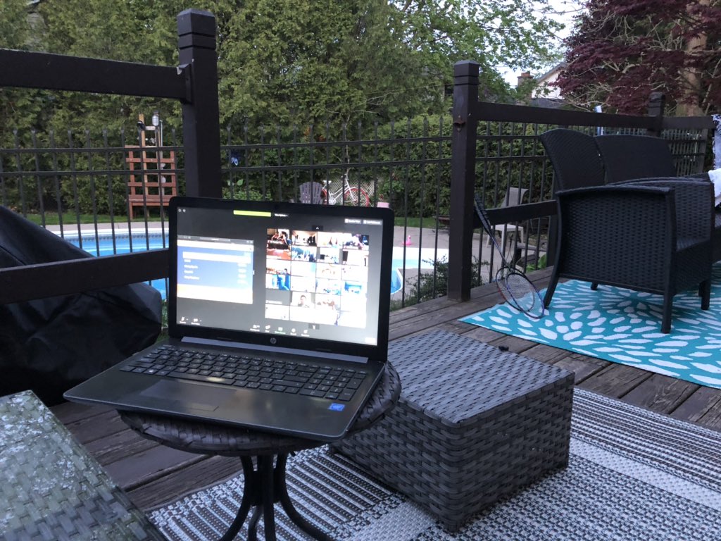 Coachgirl411's tweet photo. Saturday night trivia with friends. #virtual #backyardpeace https://t.co/zPsdZVooLg