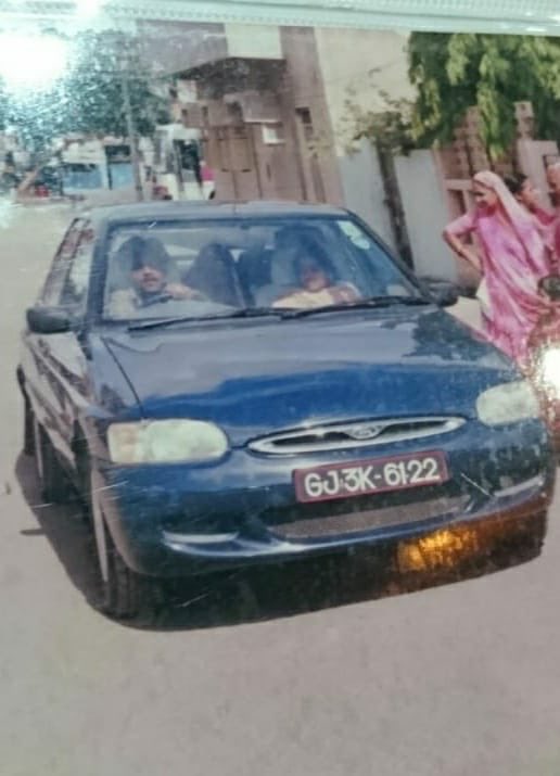 ecosportowner's tweet photo. Once a Ford owner will always be a Ford owner. Perfect story of Faizal https://t.co/jD1vlsu7Kc @FordIndiaHelp @FordIndia @silentbikerkv @KapilSKalhan @nikhilng @BunnyPunia https://t.co/YrpwgF8SrF