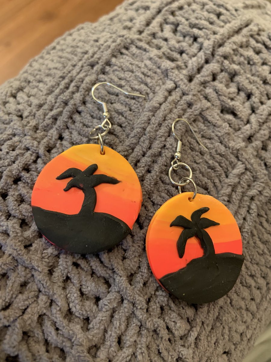 sunset earrings (discounted bc of imperfections)dm to claim