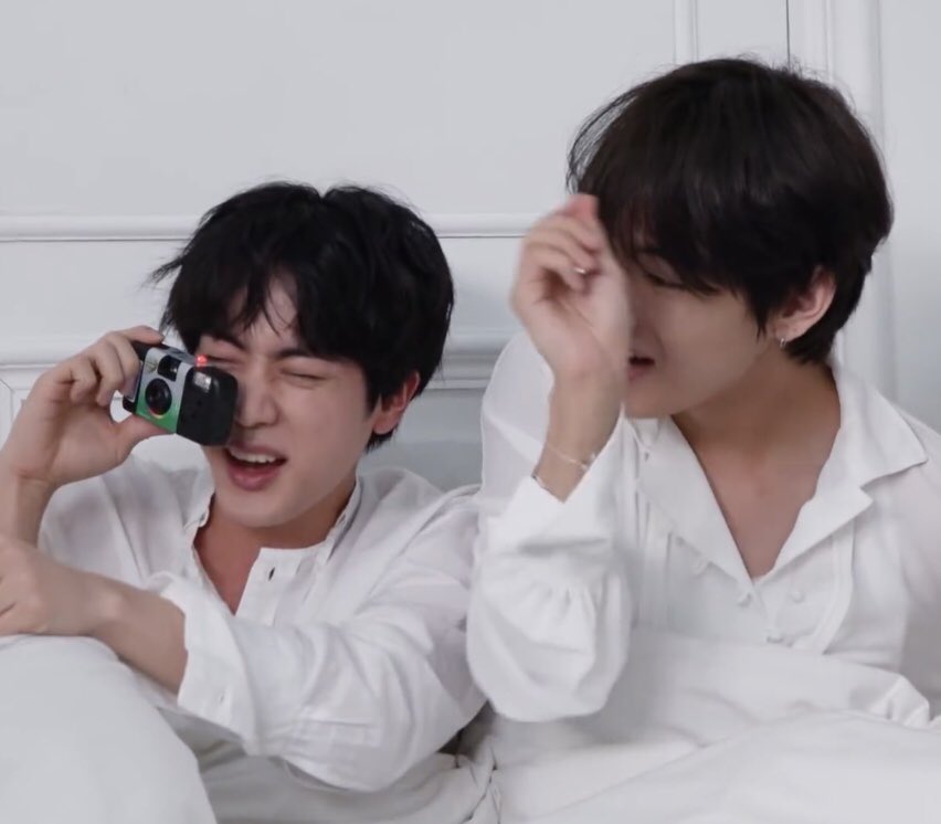 SERINAT18's tweet photo. 𝙩𝙖𝙜_☪︎⋆｡˚✩  
・
・
             ❤︎ﻌﻌﻌ𝐊𝐢𝐦𝐭𝐚𝐞𝐡𝐮𝐧𝐠ﻌﻌﻌ❤︎

                     𝟎𝟔𝐥𝐢𝐧𝐞・同/他︎︎❤︎

                   迎えにいきます☻

#armyいいねくれた人全員フォロー 
#ARMYと繋がりたい 
#armyさんと猛烈に絡みたい 
#ARMYさんと仲良くなりたい https://t.co/aowcL94ovl