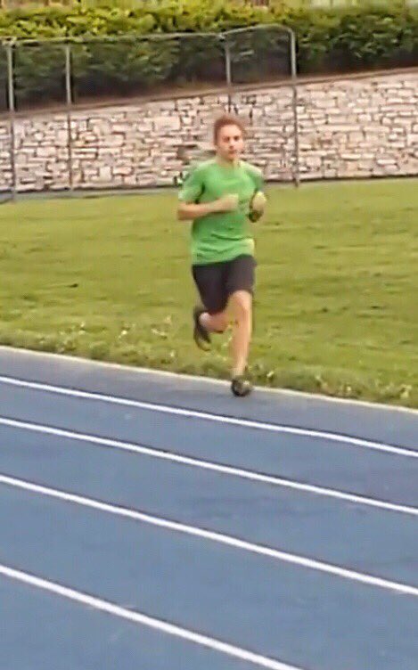 track_UCHS's tweet photo. Julien Trobaugh with the UCHS Lions competed in the 3200m with a time of 12:20 @BigRiverRacing #GatewayVirtualTrackSeries https://t.co/3CGjFp7ZPO