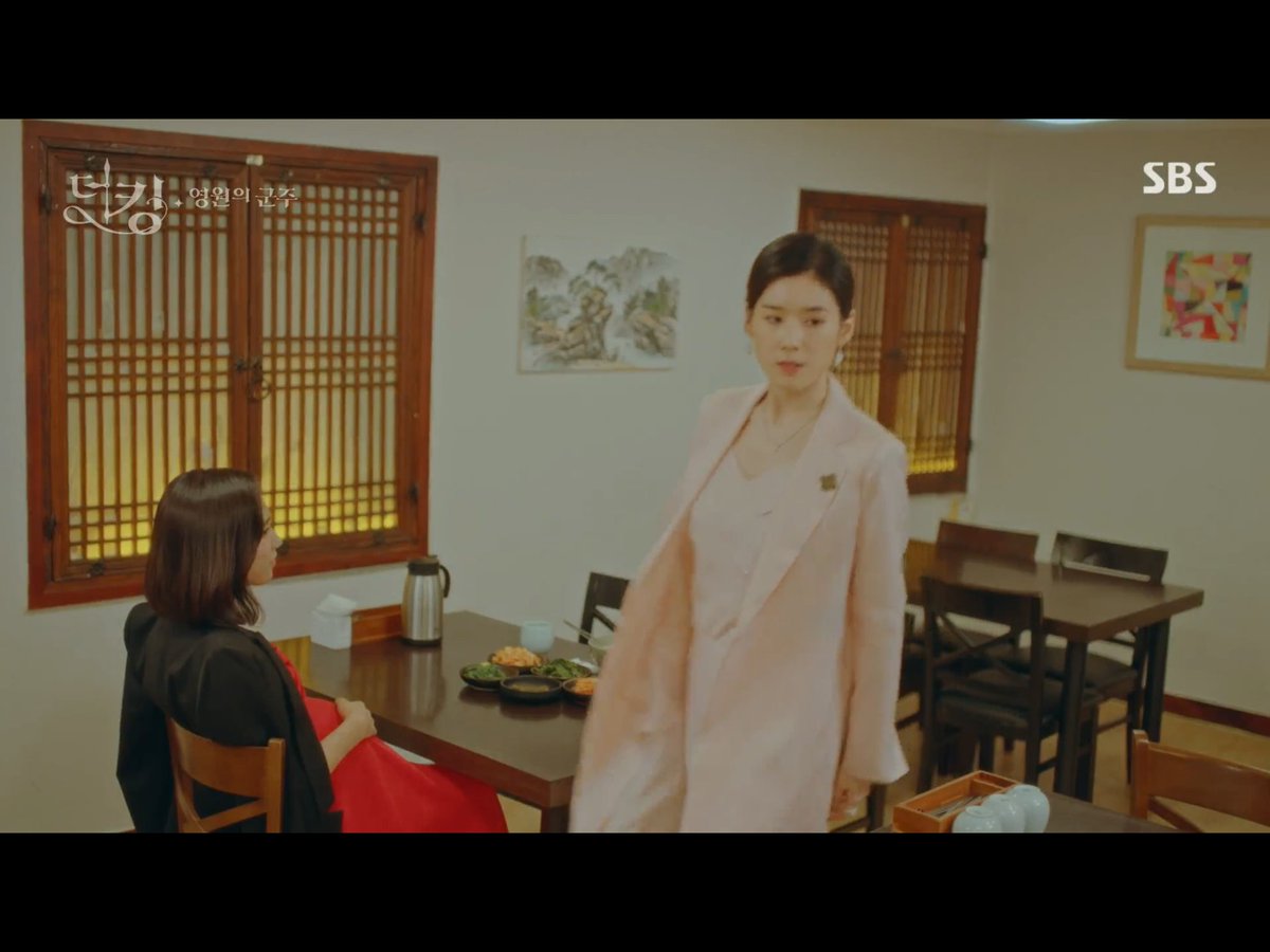 IamBUTTiful's tweet photo. Idk i still cant believe Koo Seoryeong would go with Lee Lim. She’s intelligent. If she wants to be queen, she’ll definitely side with the King and not wit Lee Lim. They are destroying her character
#TheKingEternalMonarch #TheKingEternalMonarchep12 #TheKingEnternalMonarch #TheKi https://t.co/yY14SZ5bBD