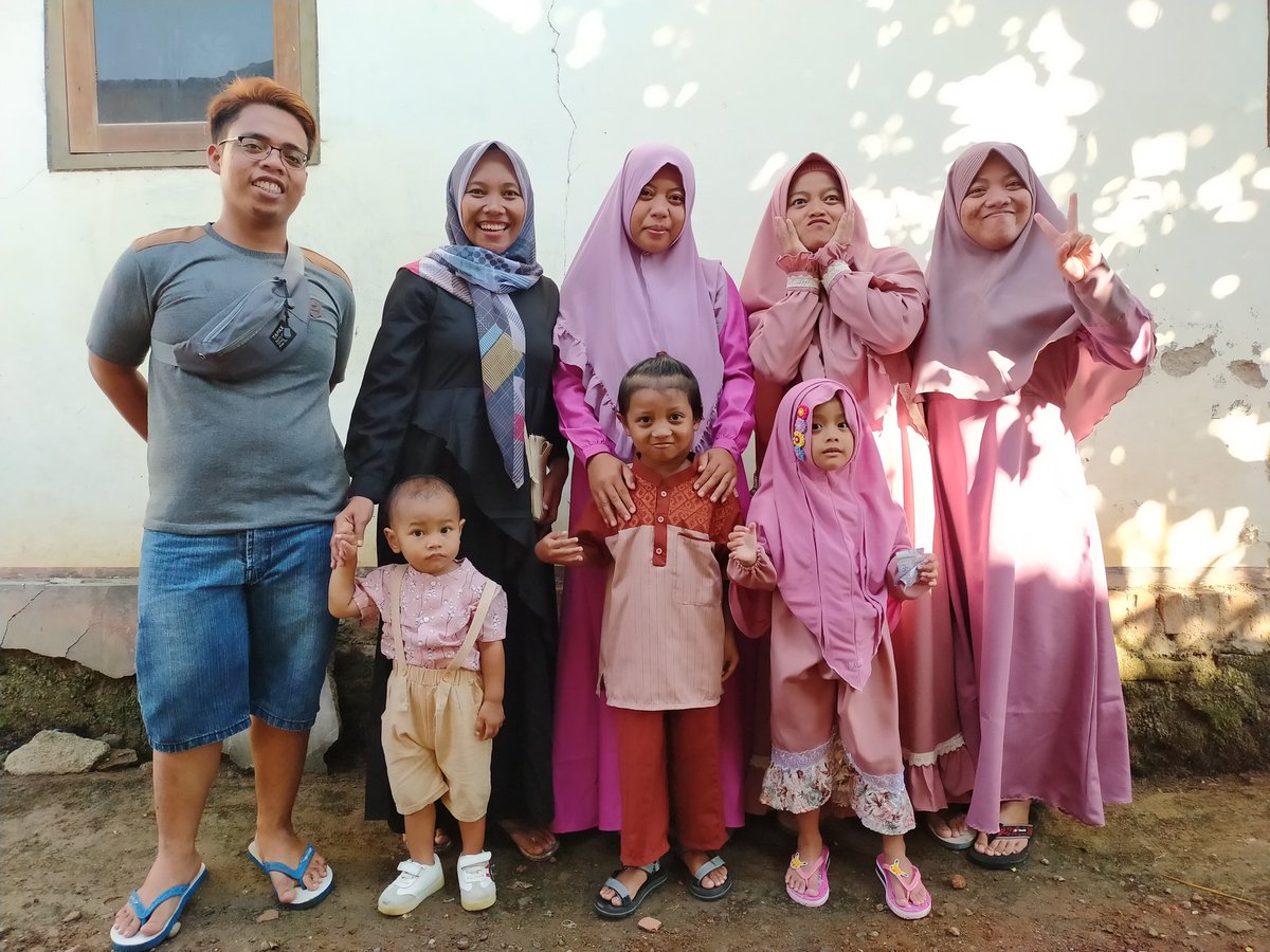 Indahliani8's tweet photo. Minal aizin walfaizin 
#Lebaran2020 
#HappyEid https://t.co/1Fae4ZR3s6