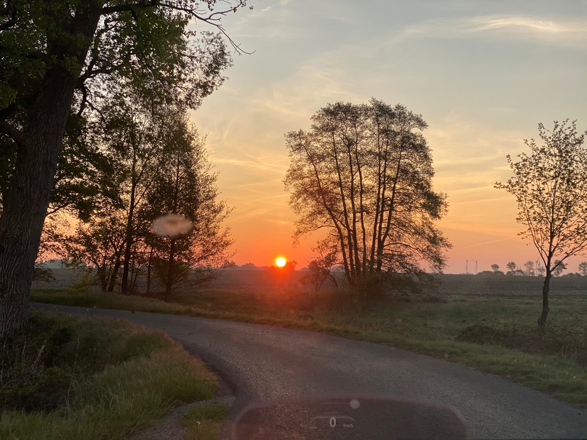 becks2403's tweet photo. Sonntagmorgen kurz vor 6... #Eskalation #Mamacita 😍 https://t.co/MctzFNVJbt