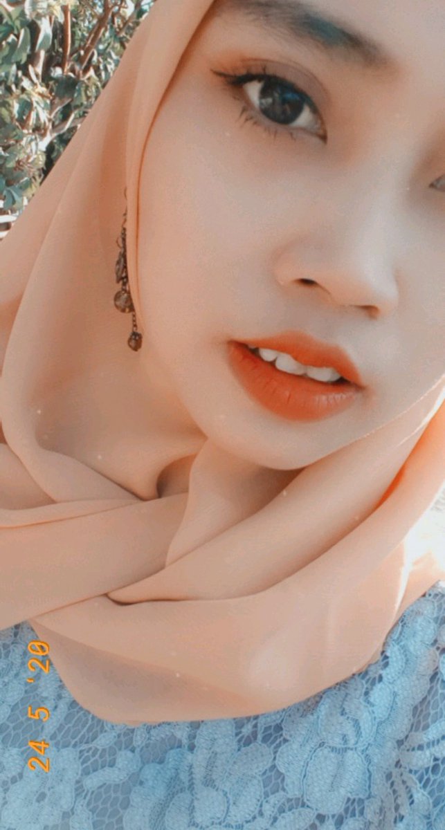 ICooky's tweet photo. Banyak yang datang sesuka hati dan pergi tanpa permisi ���...

Minal aidzin Walfaizin 🙏😇🥰🌸 https://t.co/AlKTVzwRk3