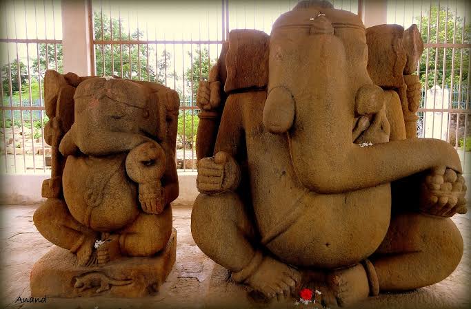 Twin Ganapati ,located in the temple city of Bastar, Barsur Chattishgarh.The two sculpture of Ganesha is dating back to11th -12 Century. The idol are of different height .One is of 7ft and another one is of 5 ft .  @punarutthana  @wiavastukala