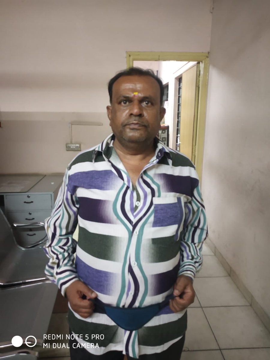 Anand_G9's tweet photo. #FAKE doctor arrested for demading couple 25K to escape from #PaidQuarantine at Bangalore.

Huge shoutout for @mechirubhat, @geetikamantri, @StacyPereira89, @kumaranp_Mirror who made me believe in honest journalism again🙏

Images via:- @grovervj 
@aravind_jp https://t.co/YtagaxTD09