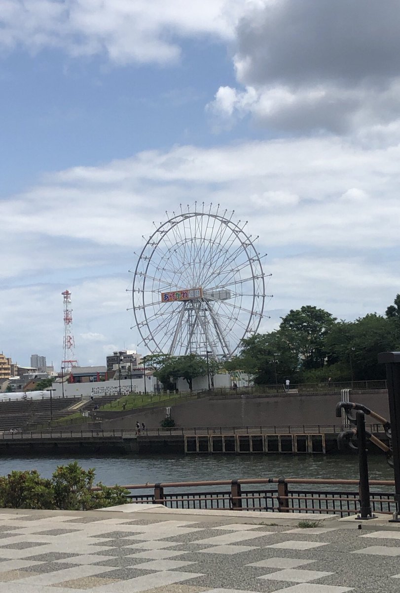dataro's tweet photo. 荒川遊園の観覧車が付け替えられてた。少し大きくなったのか？ https://t.co/tc0my0H9WG