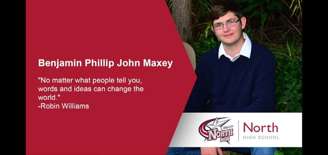 benjamin_maxey's tweet image. Well, I did it guys! I just want to thank all the activity coaches and amazing teachers that I've had over the years for supporting me and helping me reach this point. And, most importantly, thank you to the best class ever! #ClassOf2020 #NotForgotten #GoNorthStars