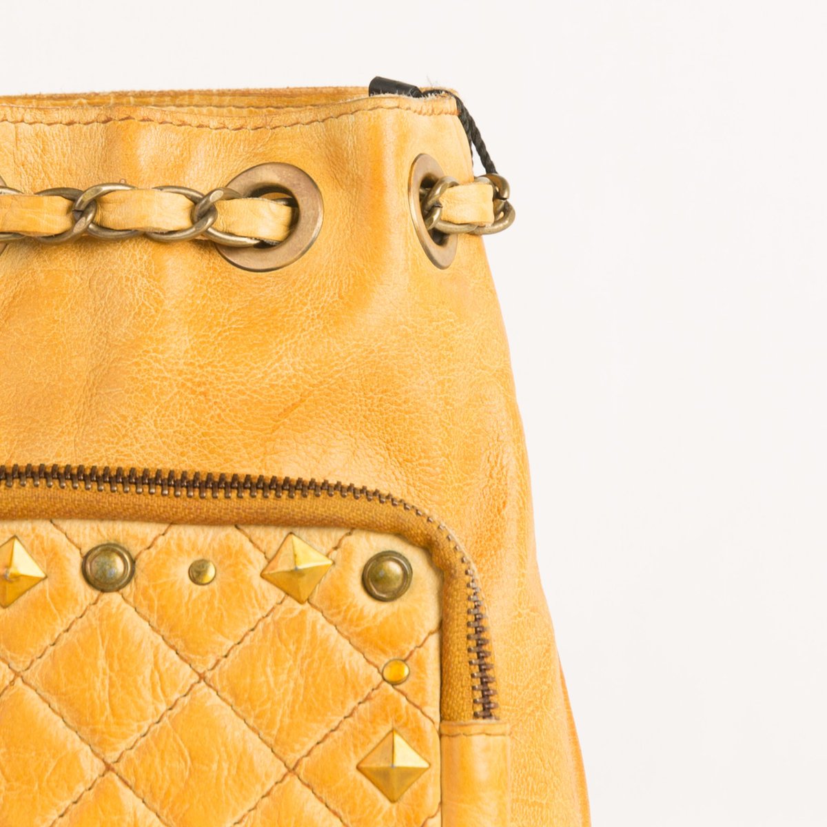 Shoppersbase's tweet image. Small Leather Back Pack tinyurl.com/vba5yhb
 #daybackpacks #hydrationbackpack