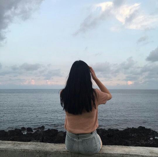 reinegotday's tweet photo. -Back to You.

Brian and Ysabelle are in a long distance relationship. They only see each other thrice in a month since the both of them have permanent jobs. It was hard, of course. But their love is enough to keep them going. Or is it?

 An entry for @SilidLikhaan #SLPlantingNOW https://t.co/kABFR5Ospp