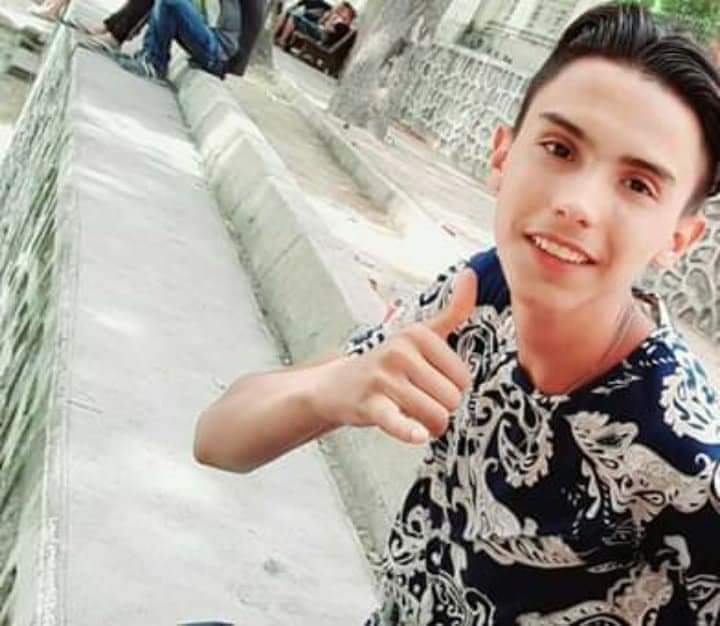 صحا عيدكم كل عام وانتم بخير ❤اول عيد بلا أخي ورفيقي  وابن عمي وكلشي في هذي دنيا 💔أمين ربي يرحمك ويجعل مثواك الجنة 🤲🏻عيدك فالجنة خليت بلاصتك فارغة ياعزيزي 😪 خاوتي ادعيولو بالرحمة مات في عمرو 20سنة ربي  ويصبرنا ويرحم جميع موتانا مسلمين يارب 🙏🏻🙏🏻
😭😭😭😭😭😭😭😭😭
