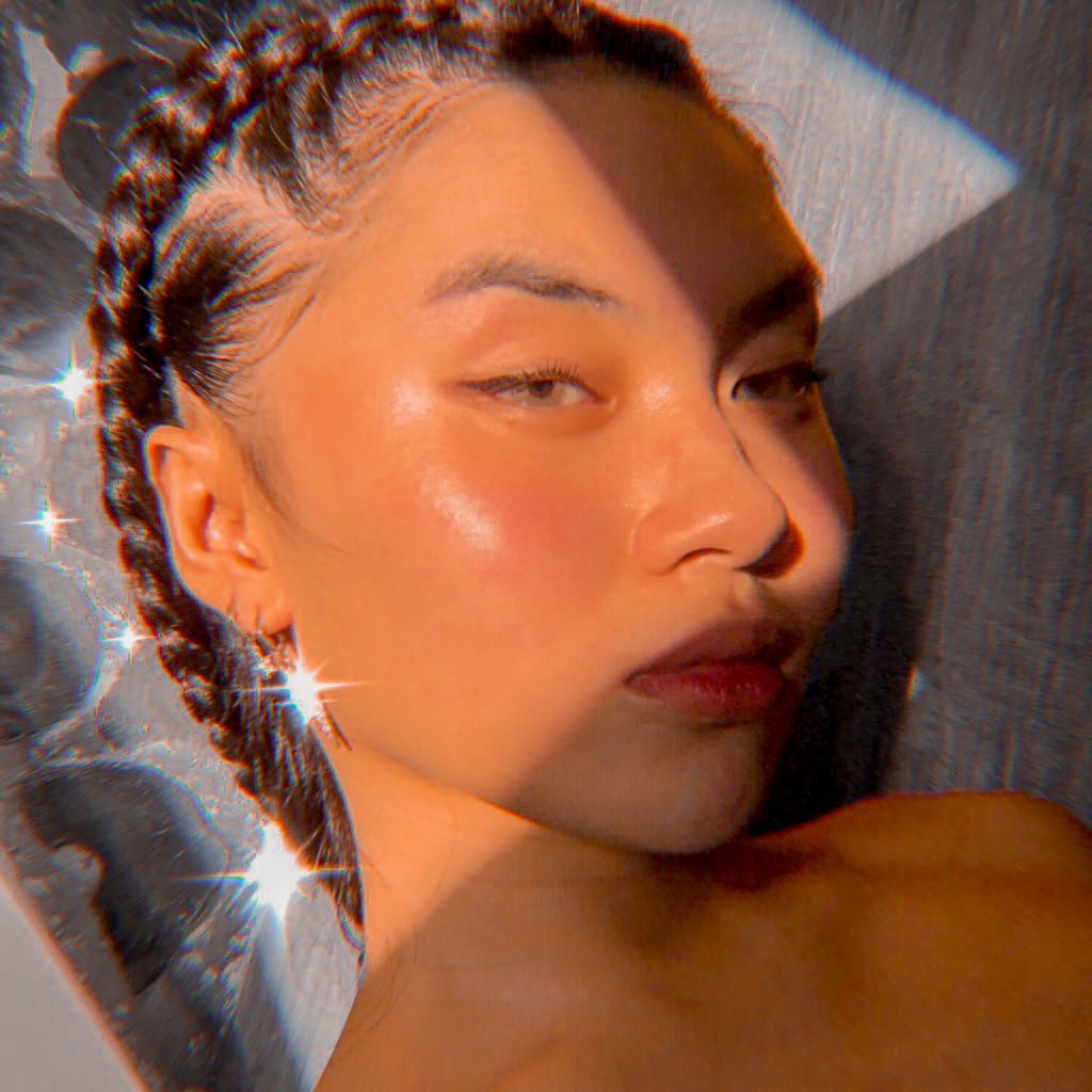 MAWAWALA BA NAMAN TO!??? THAT GLOW MI!!! THAT GLOW!!! Follow her on Instagram!!! Worth it makita feed niya  @iamaarah on IG and Tiktok