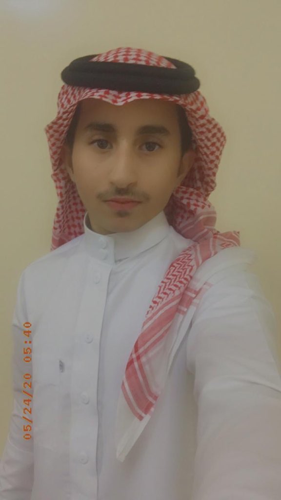 Aljari50's tweet photo. تخرج الطالب / عبدالعزيز عبيد آل جاري من جامعة ام القرى تخصص كيمياء  بدورنا نبارك له ونتمنى له مرحلة جديدة مليئة بالتفوق والتقدم ومزيداً من النجاح https://t.co/y9g377SuIE