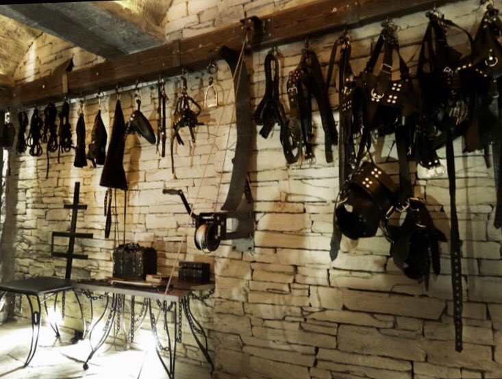 BizarradiesMUC's tweet photo. #smStudio #Dominastudio #sm
#Bizarrstudio #Fetishstudio #bdsm #Dominatrixstudio #Mietstudio #fetisch #Raumvermietung #bdsmApartment #München #smApartment #Studio #smDate #bdsmDate  
@Hogspy
@DominaDir  
@DominaWorld

... enjoy another world ( of SM )

https://t.co/UsFPazi2i2 https://t.co/vrsNEQjNjq