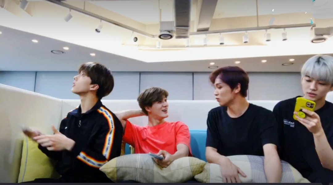 200524 Jisung, Jeno, Jaemin (+Haechan) VliveAfter being special guest in Beyond The T #Jisung  #Jeno  #Jaemin  #Haechan  @NCTsmtown_DREAM