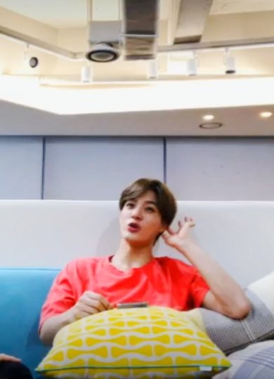 I will post hmm... Memeable(?) pict in this thread too  Na Jaemin , Lee Jeno what's wrong?
