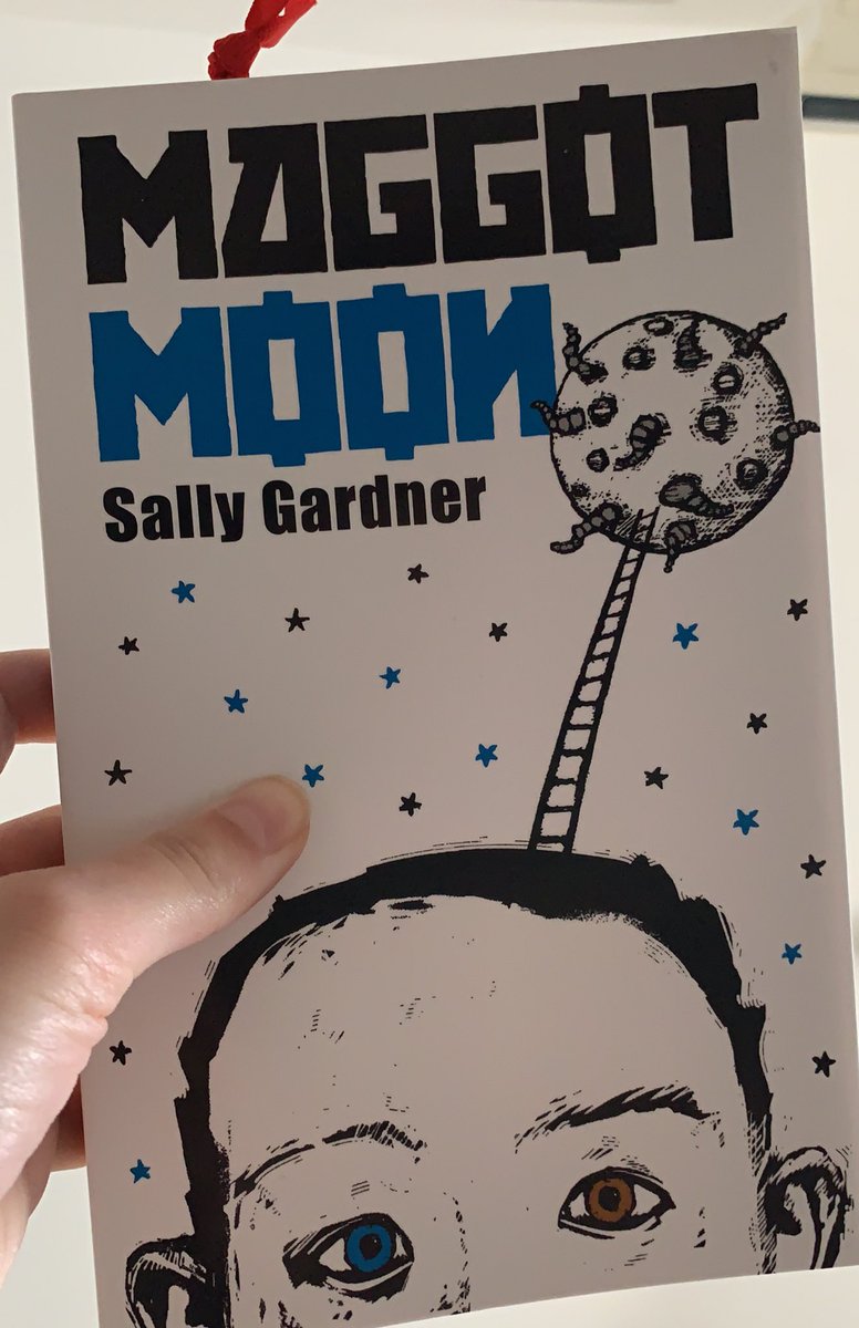 BeaRosetta's tweet image. Kicking off my Sunday with the third book that arrived from @aboxofstories Anyone read it?? #currentlyreading #sundayvibes #maggotmoon #sallygardener #booknerd #bookish #lockdownbooks